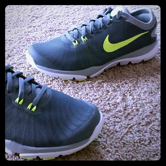 nike flywire flex supreme tr4